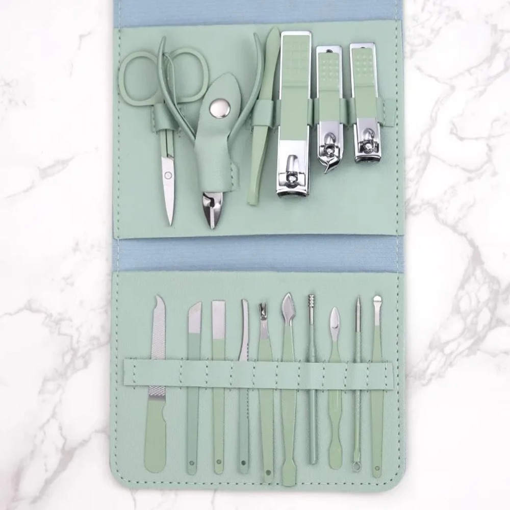 A must-have at home, a 16-piec - Nail Care Kit Mens 评论和价格